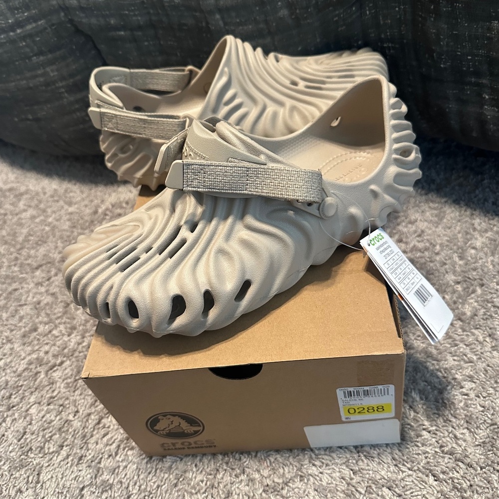 Brand New Men’s Crocs Pollex Clog